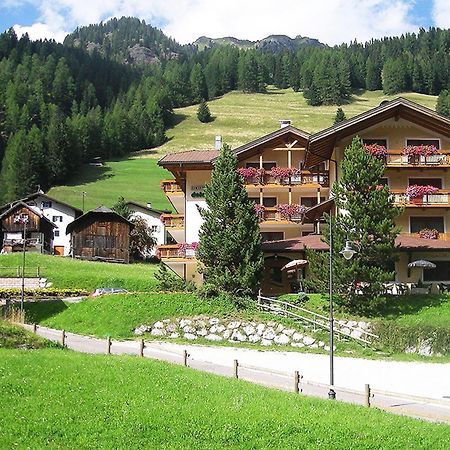 Hotel Dolomites Inn Canazei Eksteriør billede