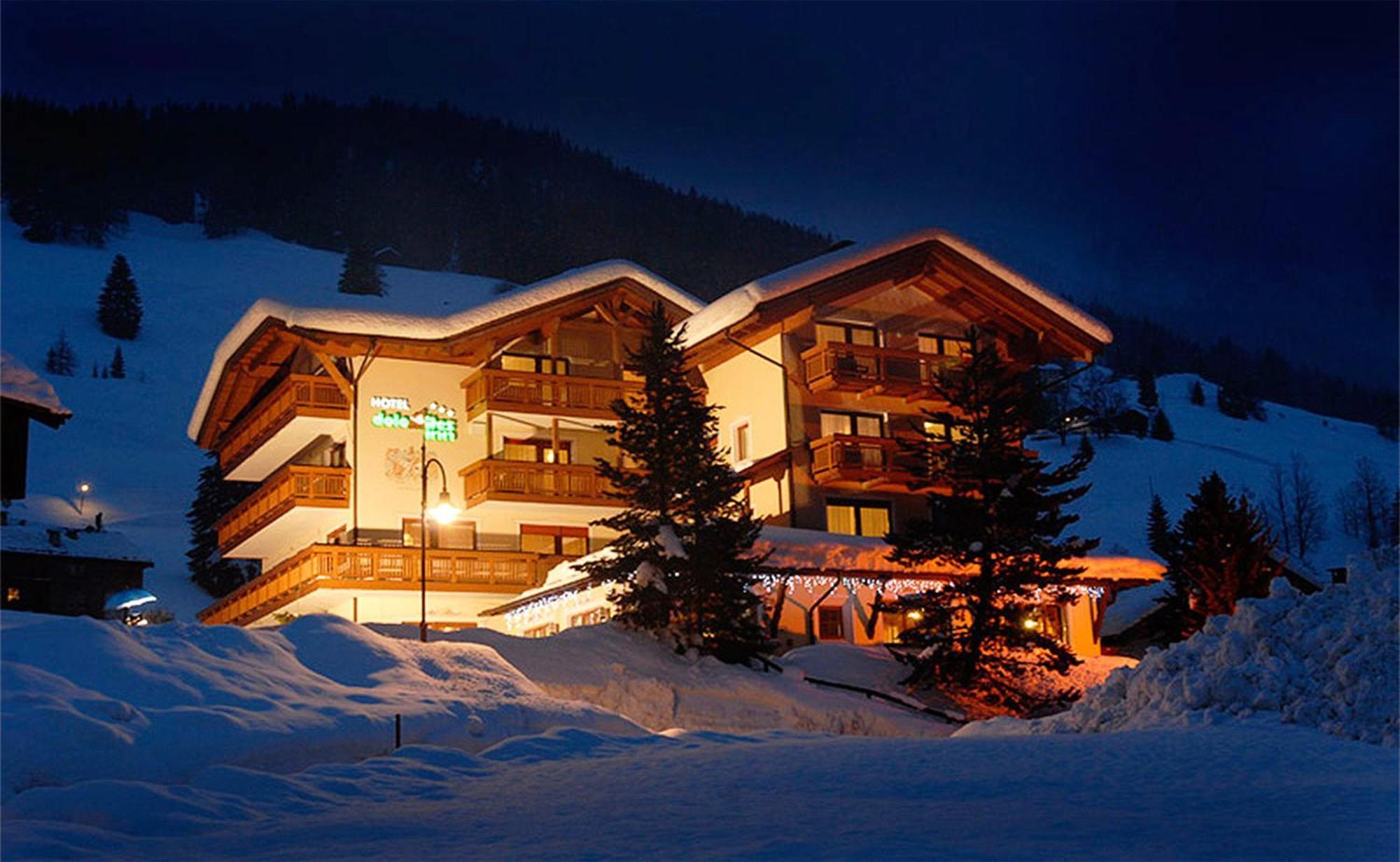 Hotel Dolomites Inn Canazei Eksteriør billede