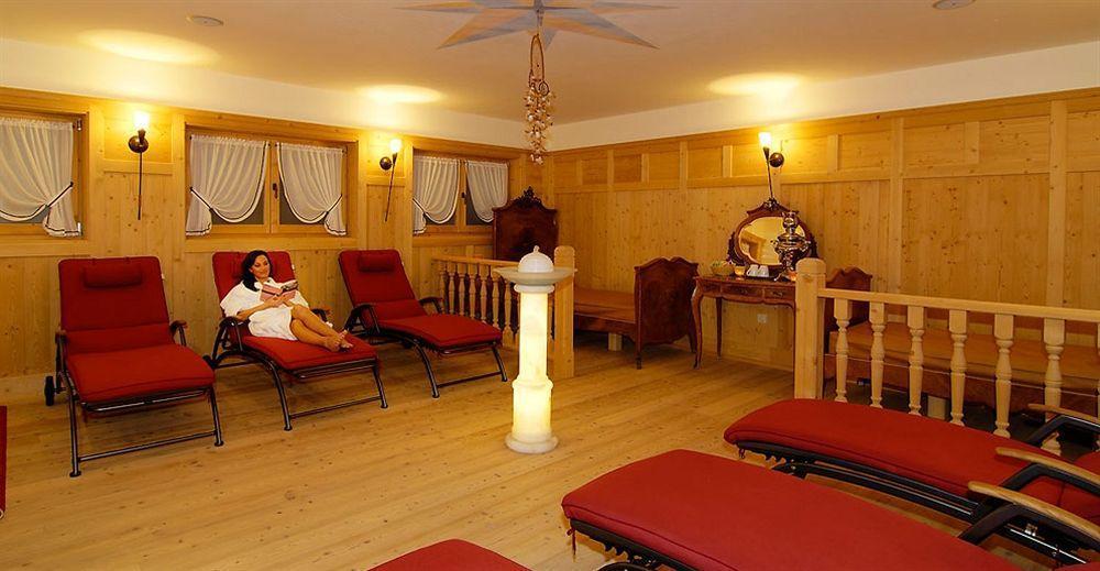 Hotel Dolomites Inn Canazei Eksteriør billede
