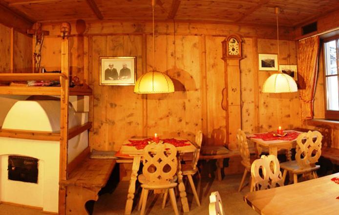 Hotel Dolomites Inn Canazei Eksteriør billede